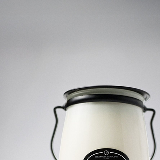 close up of the 22 oz butter jar 
